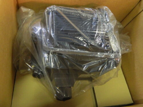 Yaskawa SGMG-40V2AB AC Servo Motor 23.8A 2.9KW 1500RPM 200V NEW