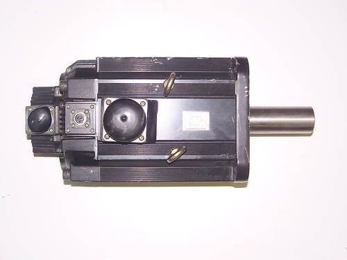 Yaskawa SGMG-44A2ABC AC Servo Motor 32.8A 4.4KW 1500RPM 200V NEW