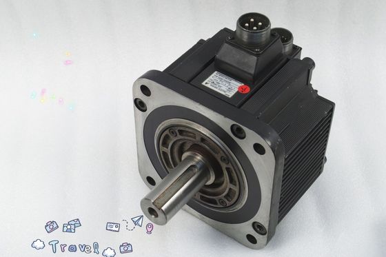 Yaskawa SGMG-55A2AAB AC Servo Motor 32.8A 5.5KW 1500RPM 200V NEW