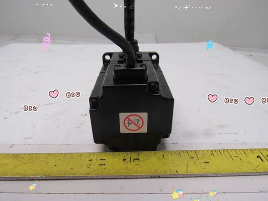 Yaskawa SGMPH-02A1AGB01 AC SERVO MOTOR 200W 3000RPM 200V 2A NEW