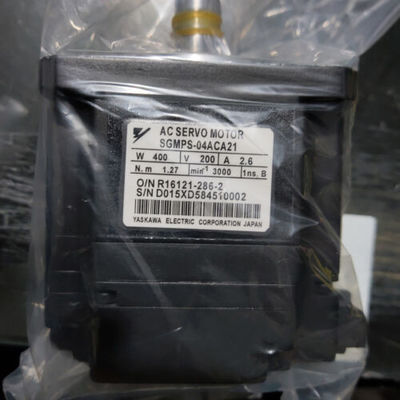 Yaskawa SGMPS-04ACA21 AC SERVO MOTOR 400W 3000RPM 200V 2.6A NEW