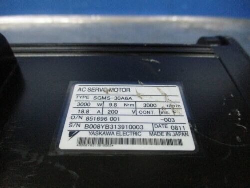 Yaskawa SGMS-30A2A AC SERVO MOTOR 3KW 3000RPM 200V 18.8A NEW