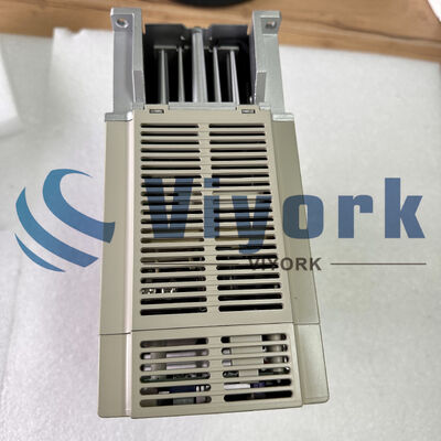 Yaskawa SGDB-03VN SERVO DRIVE 200-230VAC 50/60HZ 5AMP NEW