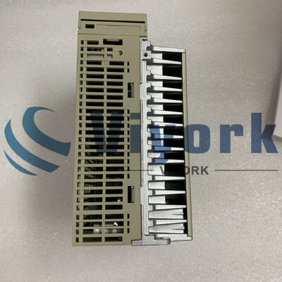 Yaskawa SGDM-10ADA SERVO DRIVE 1KW 230V NEW